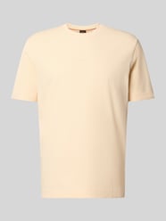 T-shirt o kroju regular fit z mieszanki bawełny model 'TCHUP' od BOSS Orange - 24