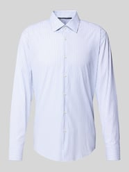 Slim Fit Businesshemd aus atmungsaktivem Material Modell 'HANK' von BOSS - 47
