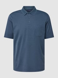 Poloshirt mit kurzer Knopfleiste und Logo-Stickerei von Christian Berg Men Blau - 35