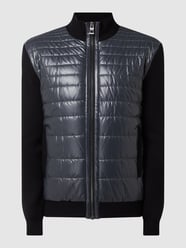 Steppjacke mit Kontrastärmeln  von Guess Schwarz - 11