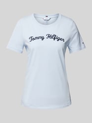 T-Shirt mit Label-Stitching Modell 'SCRIPT' von Tommy Hilfiger Blau - 45