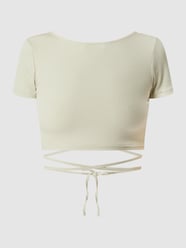 Kort shirt met ribstructuur, model 'River'  van EDITED Groen - 46