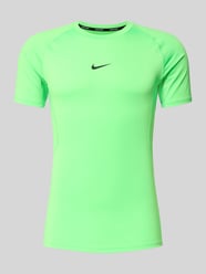 T-Shirt mit Logo-Print und Rundhalsausschnitt von Nike Training - 34
