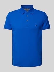 Slim Fit Poloshirt mit Logo-Stitching von Tommy Hilfiger Blau - 31