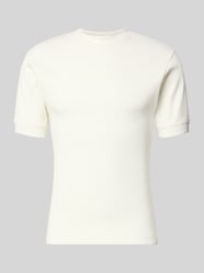 Slim Fit T-Shirt mit Label-Stitching von PROHIBITED - 7