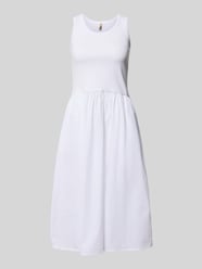 Knielanges Kleid im 2-in-1-Look von Soyaconcept - 2