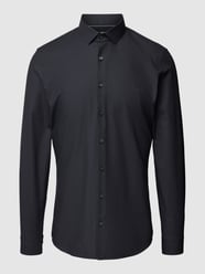 Slim fit zakelijk overhemd met haaikraag, model 'Modern Kent' van OLYMP No. Six - 48