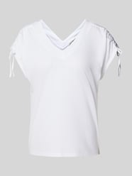 T-Shirt mit V-Ausschnitt von s.Oliver RED LABEL Weiß - 35