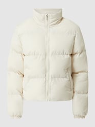 Cropped Steppjacke mit Stehkragen   von URBAN CLASSICS Weiß - 43