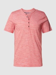 Regular Fit T-Shirt aus Baumwolle mit kurzer Knopfleiste von MCNEAL Rot - 7