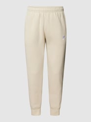 Sweatpants mit Label-Stitching Modell 'CLUB' von Nike Beige - 20