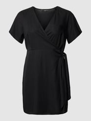 PLUS SIZE knielanges Kleid mit 1/2-Arm Modell 'Modell 'MYMILO' von Vero Moda Curve Schwarz - 29
