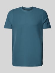 T-Shirt mit geripptem Rundhalsausschnitt von MCNEAL Blau - 7