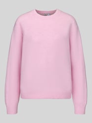 sweter w kroju regular fit z dodatkiem wełny model 'ALLY' od PIECES Fuksjowy - 1