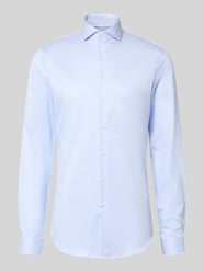 Slim Fit Businesshemd mit extra langem Arm von Jake*s - 24