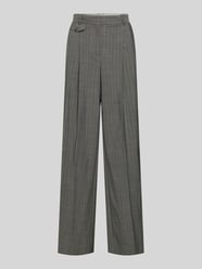 Spodnie materiałowe z szeroką nogawką i zakładkami w pasie model ‘Tetiama’ od BOSS - 47