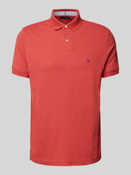 Regular Fit Poloshirt mit Logo-Stitching von Tommy Hilfiger Rot - 18