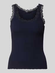 Slim Fit Tanktop aus Baumwoll-Mix Modell 'SARA SHARAI' von ONLY - 25