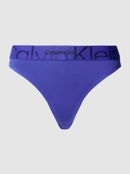 Stringi z paskiem z logo model ‘THONG’ od Calvin Klein Underwear Niebieski - 25