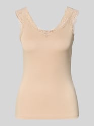 Top typu tank top o kroju slim fit z mieszanki wiskozy model 'BARBERA LACE' od PIECES - 24