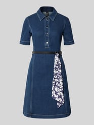 Knielanges Jeanskleid mit Gürtel von Marc Cain - 5