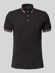 Slim Fit Poloshirt mit Logo-Stitching von Tommy Hilfiger - 34