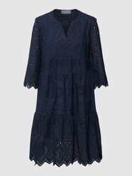 Knielanges Kleid mit Strukturmuster von White Label Blau - 46
