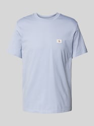T-shirt z wyhaftowanym logo i okrągłym dekoltem od Calvin Klein Jeans - 14
