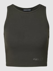 Top krótki z wyhaftowanym logo model ‘Ayla’ od Pegador Szary - 41
