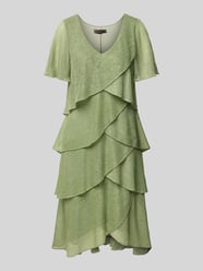 Knielanges Cocktailkleid mit V-Ausschnitt von Vera Mont - 43