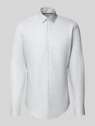 Slim Fit Businesshemd mit extra langem Arm von Jake*s - 29