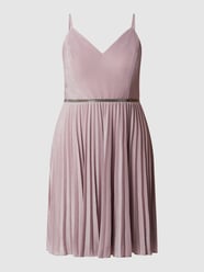 Cocktailkleid mit Pliseefalten von Jake*s Cocktail Pink - 25