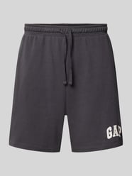 Straight Fit Shorts mit Logo-Stitching Modell 'Arch' von GAP - 20