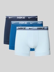 Bokserki w kroju slim fit z haftowanym logo w 3‑pakiecie od Nike - 10
