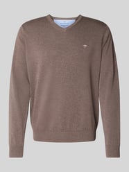 Sweter z dekoltem w serek od Fynch-Hatton - 14