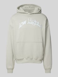 Hoodie mit Label-Stitching von Low Lights Studios - 32