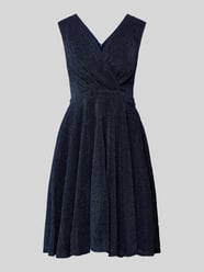 Cocktailkleid in Wickel-Optik von Apricot Blau - 2