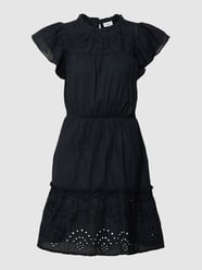 Knielange jurk met broderie anglaise, model 'Tilly' van Saint Tropez Zwart - 40