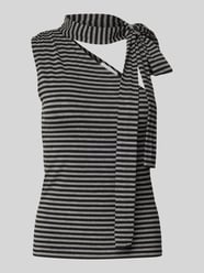Tanktop mit One-Shoulder-Träger Modell 'Iza' von Weekday - 32