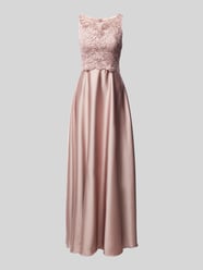 Abendkleid mit Spitzenbesatz von Laona Pink - 10