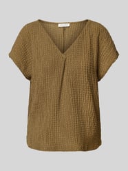 Relaxed Fit T-Shirt mit V-Ausschnitt und Zierfalte von Christian Berg Woman - 23