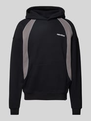 Hoodie mit Känguru-Tasche von REVIEW Schwarz - 12