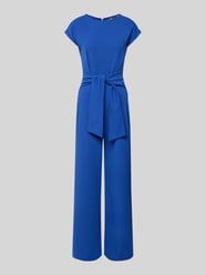 Jumpsuit mit Bindegürtel von Lipsy - 12