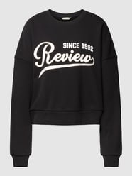 Bluza oversized z okrągłym dekoltem od REVIEW Czarny - 22