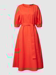 Midi-jurk met strikceintuur van Luisa Cerano Rood - 15