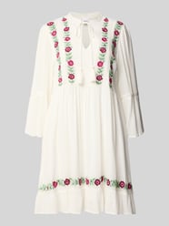 Tunikakleid mit Stitchings Modell 'CHELLA' von YAS - 24