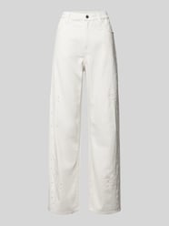Wide Fit Jeans mit floralem Loch-Stitching Modell 'Joana' von MANGO - 33