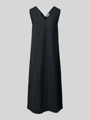 Leinenkleid mit V-Ausschnitt von Christian Berg Woman - 9