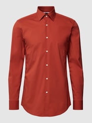 Koszula biznesowa o kroju slim fit z kołnierzykiem typu kent model ‘HANK’ od BOSS Pomarańczowy - 47