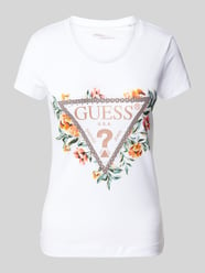 T-Shirt mit Motiv- und Label-Print Modell 'TRIANGLE FLOWERS' von Guess Weiß - 32